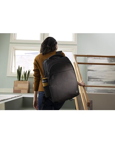 HP Renew Business 17.3-inch Laptop Backpack